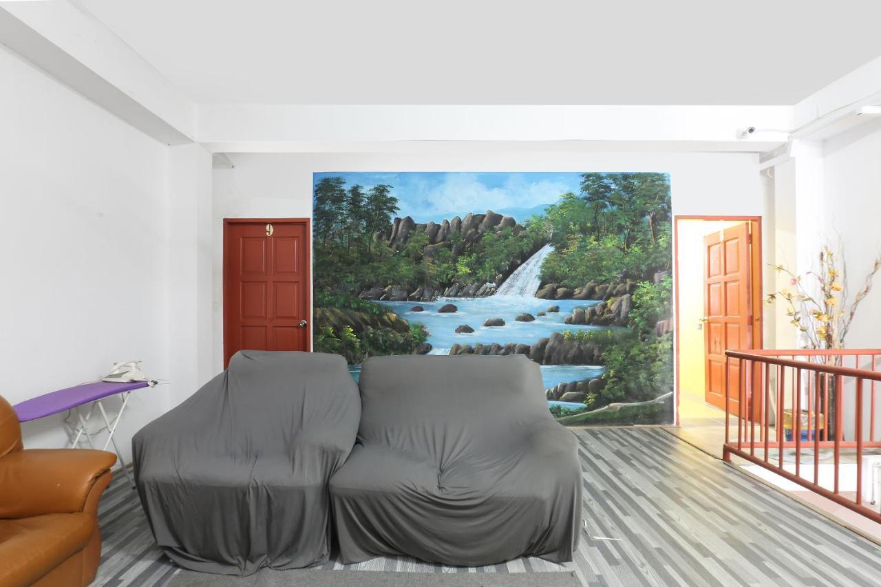 โอโย 90321 โฮเทล บาเจ็ต ศรี มานาล Hotel ตานาห์เมราห์ ภายนอก รูปภาพ